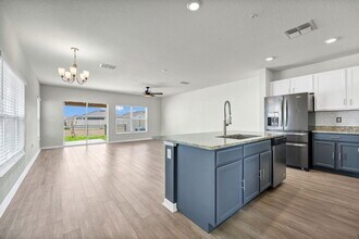 2265 Carrabelle Wy in Sanford, FL - Building Photo - Building Photo