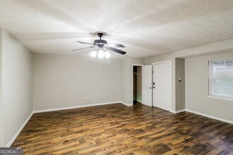 3271 Grand Central Dr in Snellville, GA - Building Photo - Building Photo