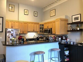 562 Massachusetts Ave, Unit 2 in Boston, MA - Building Photo - Building Photo
