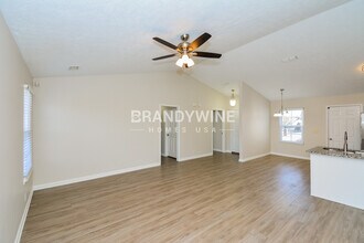 1138 Melvin Dr in Murfreesboro, TN - Foto de edificio - Building Photo