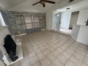 115 Cain Dr in Santa Maria, CA - Building Photo - Building Photo