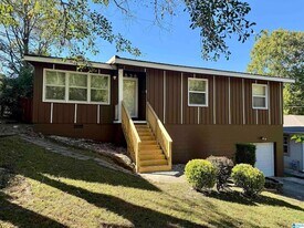 7836 10th Ave S in Birmingham, AL - Building Photo