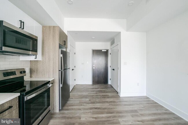 1420 Point Breeze Ave in Philadelphia, PA - Building Photo - Building Photo