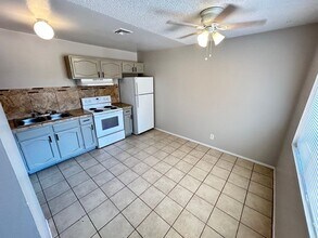 5147 Greene Ln in Las Vegas, NV - Building Photo - Building Photo