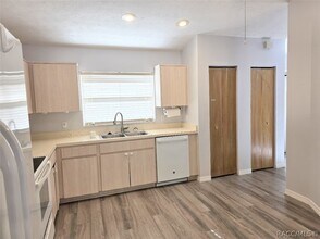 8529 N Titleist Dr in Citrus Springs, FL - Building Photo - Building Photo