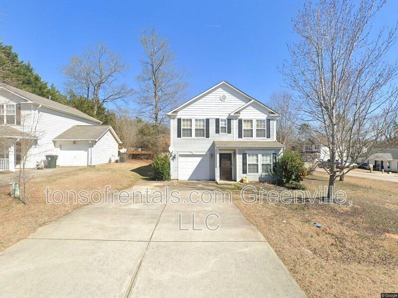 209 Ashcake Ct in York, SC - Building Photo