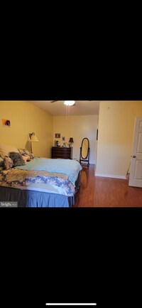 3137 W Thompson St - 6