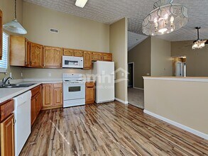 2855 Greystoke Dr in Xenia, OH - Building Photo - Building Photo