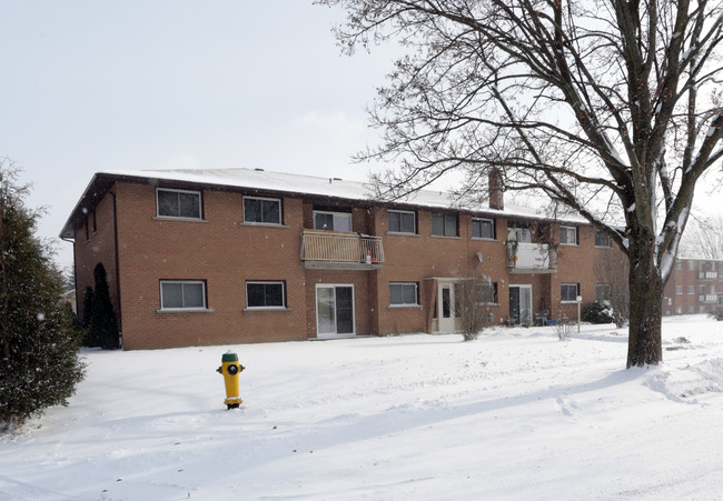 Silverbirch Apartments in Waterloo, ON - Building Photo - Building Photo