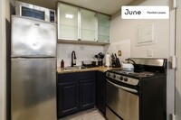 334 W 46th St in New York, NY - Building Photo - Building Photo