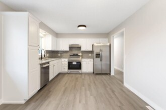 145 S Allen Ave in Republic, MO - Building Photo - Building Photo