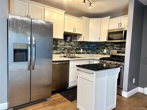 3 Locust Ct in Fishkill, NY - Building Photo - Building Photo