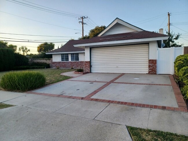 6501 Brad Dr in Huntington Beach, CA - Building Photo - Building Photo