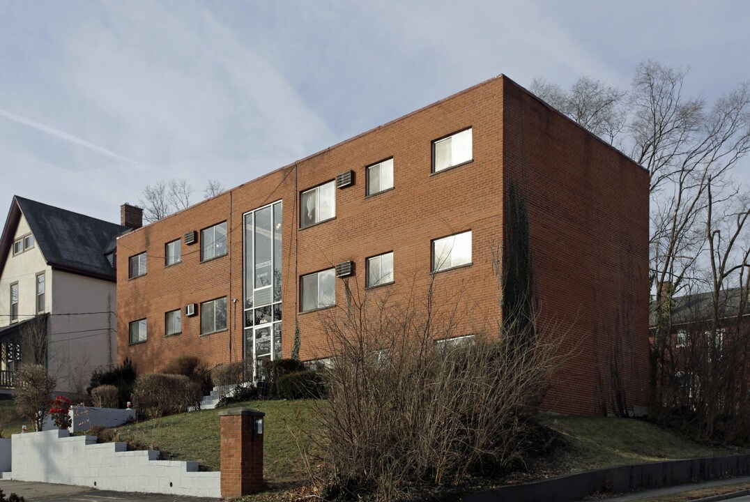 4535 Mellwood Ave in Cincinnati, OH - Building Photo