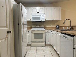 5324 Centennial Blvd-Unit -5324 in Lehigh Acres, FL - Building Photo - Building Photo