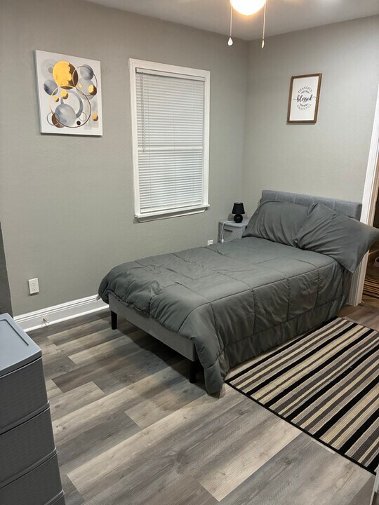 706 E Tinsley St in Griffin, GA - Building Photo