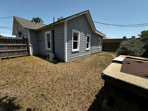 15 N Bell St in San Angelo, TX - Building Photo - Building Photo