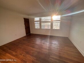 1641 Larue Ave in Jacksonville, FL - Building Photo - Building Photo