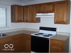 4762 Walker St in Greenwood, IN - Building Photo - Building Photo