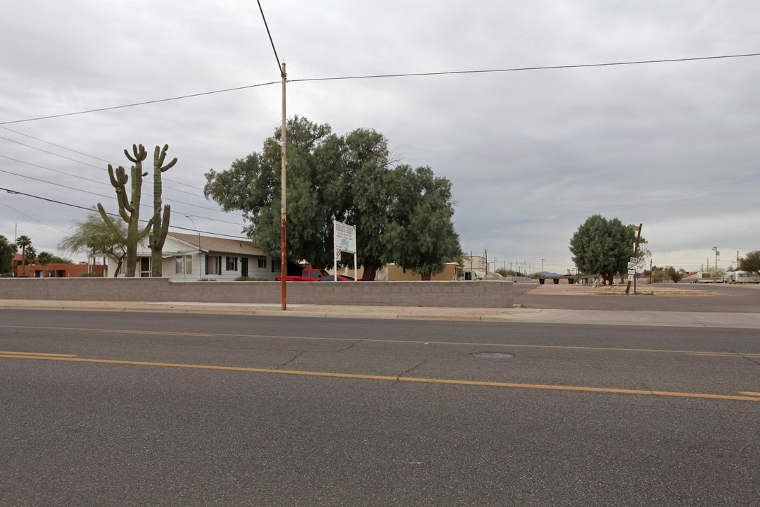 850 S Main St in Florence, AZ - Foto de edificio