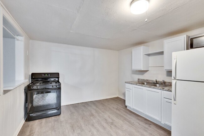 2318 Willow St in Austin, TX - Building Photo - Building Photo