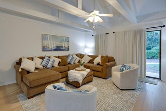 45 Queens Folly Rd in Hilton Head Island, SC - Building Photo - Building Photo