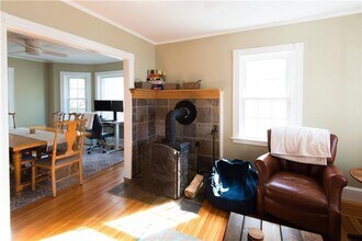 21 Congdon Ave in Newport, RI - Building Photo - Building Photo