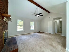 1311 Hathshire Dr in Charlotte, NC - Foto de edificio - Building Photo