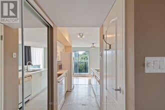 97 Lawton Blvd in Toronto, ON - Building Photo - Building Photo