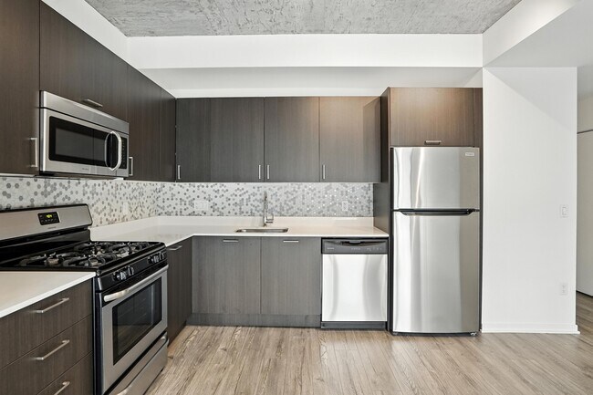 property at 1372 S Wabash Ave