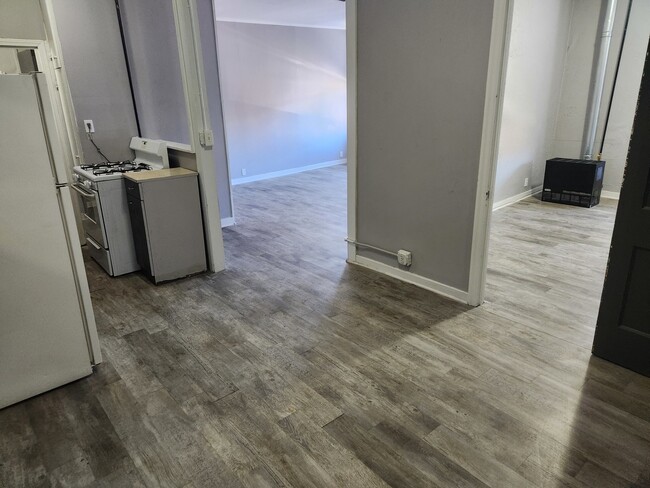 8 E Railroad St in Sandwich, IL - Building Photo - Building Photo