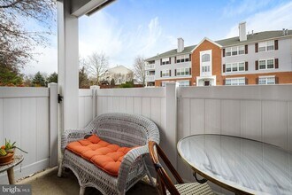 645 Constellation Square SE in Leesburg, VA - Building Photo - Building Photo
