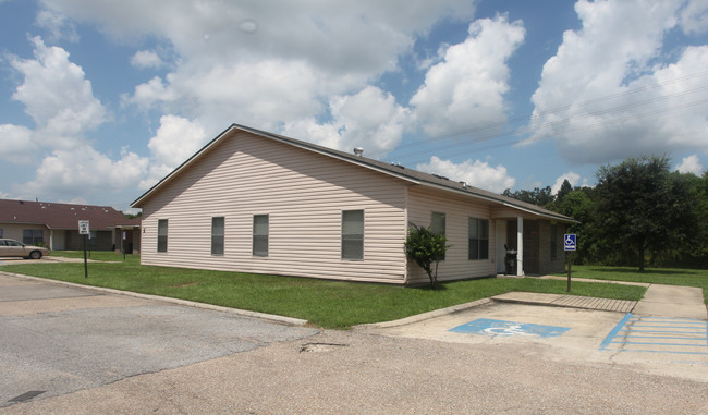 Edgewood Manor in Baton Rouge, LA - Building Photo - Building Photo