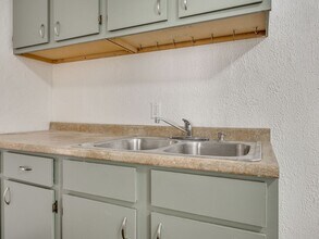 1726 N Shawnee Ave in Oklahoma City, OK - Building Photo - Building Photo