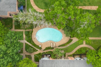 Colony Oaks in Houston, TX - Building Photo - Building Photo