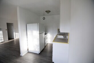 260 S Sycamore Ave, Unit 31 in Los Angeles, CA - Foto de edificio - Building Photo