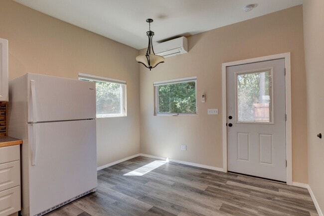 811 W Patmore Rd in Coupeville, WA - Building Photo - Building Photo