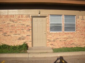 6128 Avenue R Ave in Lubbock, TX - Building Photo