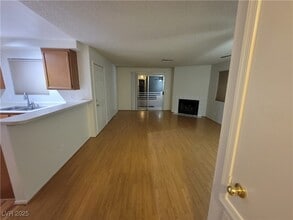 2200 Highpointe Dr in Laughlin, NV - Foto de edificio - Building Photo