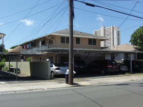 817 Olokele Ave in Honolulu, HI - Building Photo - Building Photo