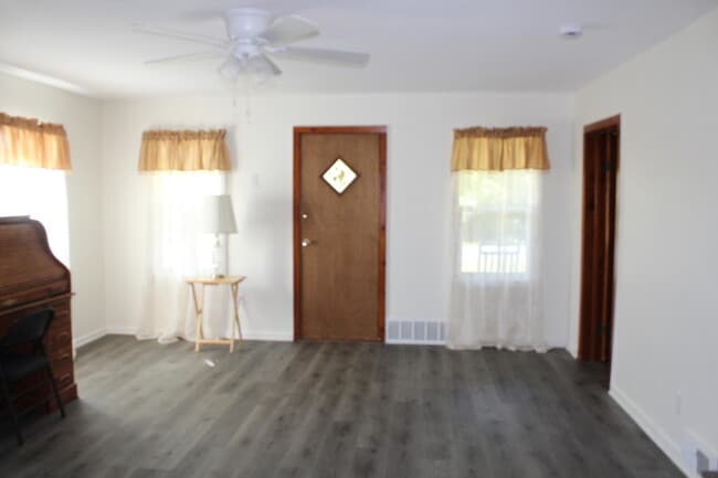 7945 Willow Rd in Milan, MI - Building Photo - Building Photo