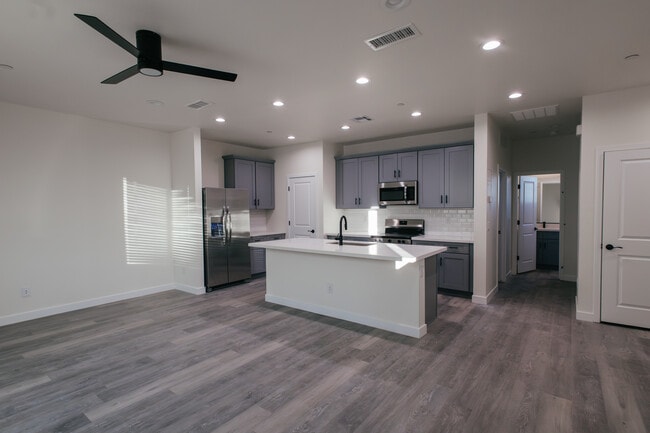 property at 1964 E Don Carlos Ave