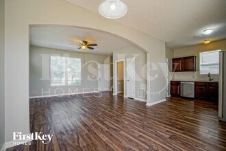 5577 Eagle River Dr in Hilliard, OH - Building Photo - Building Photo
