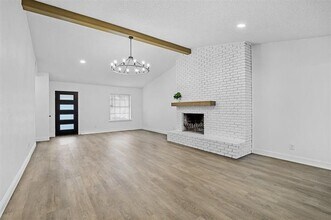 3524 Shady Valley Dr in Pantego, TX - Building Photo - Building Photo