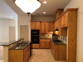 817 La Cima in Irving, TX - Building Photo - Building Photo