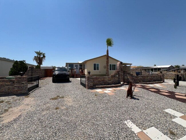 13717 E 52nd St in Yuma, AZ - Building Photo - Building Photo