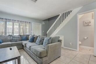 10425 NW 3rd St in Pembroke Pines, FL - Building Photo - Building Photo