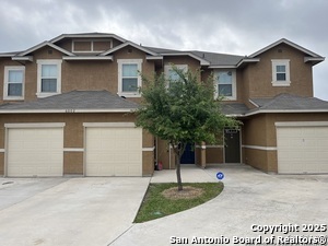 6002 Jax Wy in San Antonio, TX - Foto de edificio