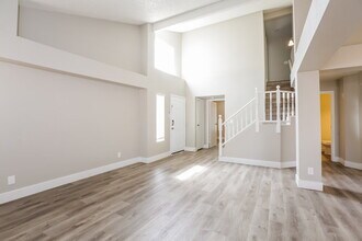 106 Spinnaker Dr in Henderson, NV - Building Photo - Building Photo