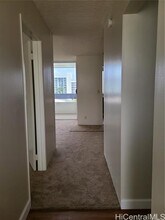 1555 Pohaku St in Honolulu, HI - Foto de edificio - Building Photo